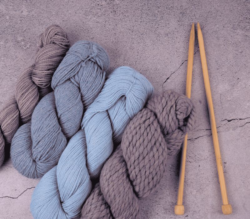 Straight, circular, and crochet needles: uses and recommendations